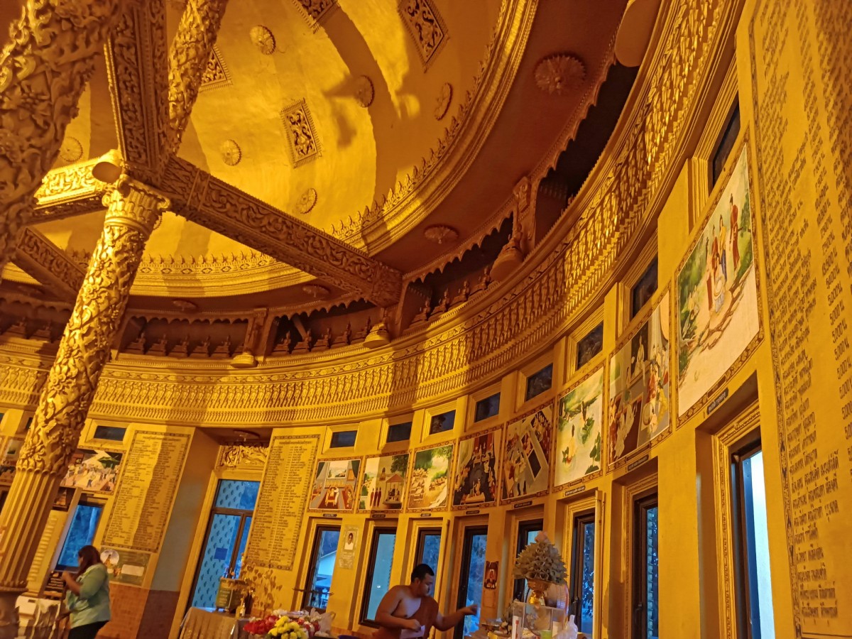 1-คอหวยยังเนืองแน่น วัดพระธาตุวาโย หลังเพิ่งโด่งดังมีชื่อได้เพียงไม่นาน