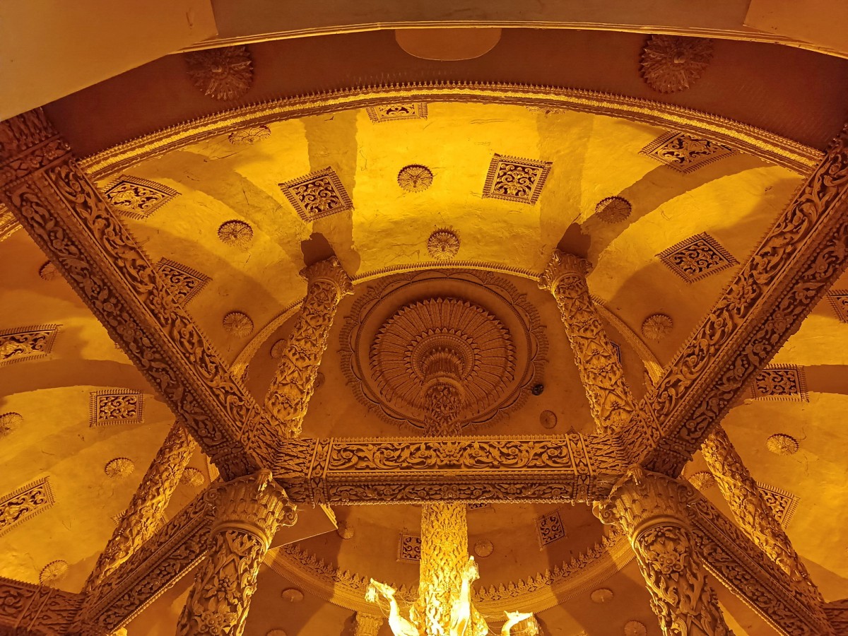 1-คอหวยยังเนืองแน่น วัดพระธาตุวาโย หลังเพิ่งโด่งดังมีชื่อได้เพียงไม่นาน