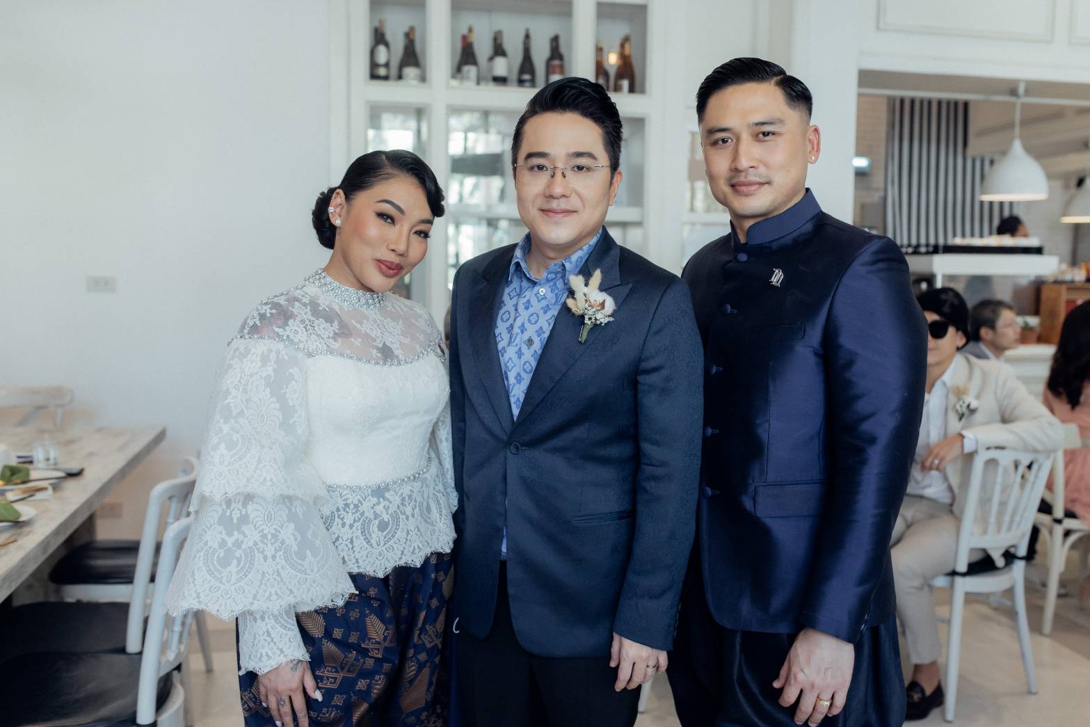 ดา เอ็นโดรฟิน เดนนิส ไทยคูน