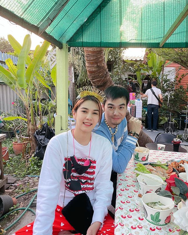 พั้นซ์ วรกาญจน์ กับสามี