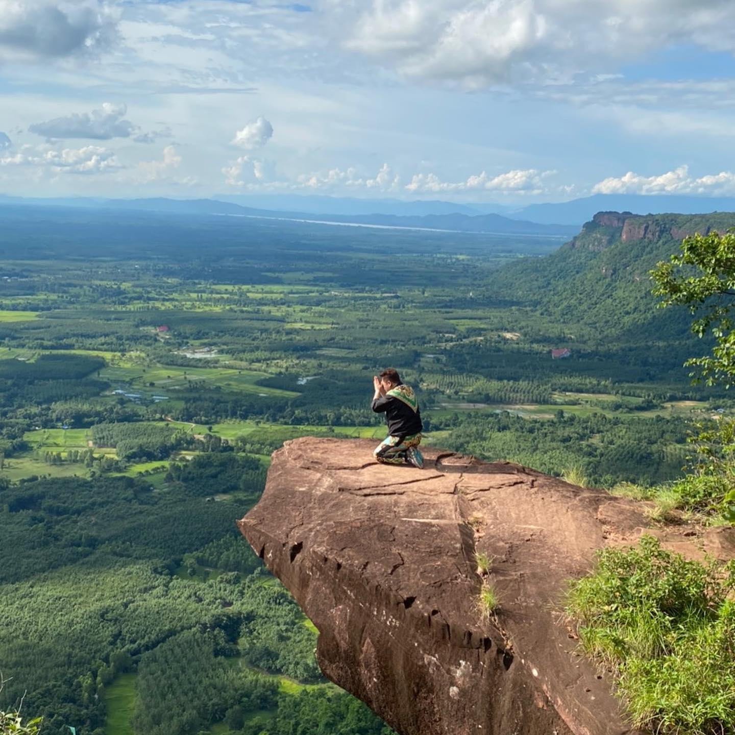 มดดำ ถ้ำนาคา