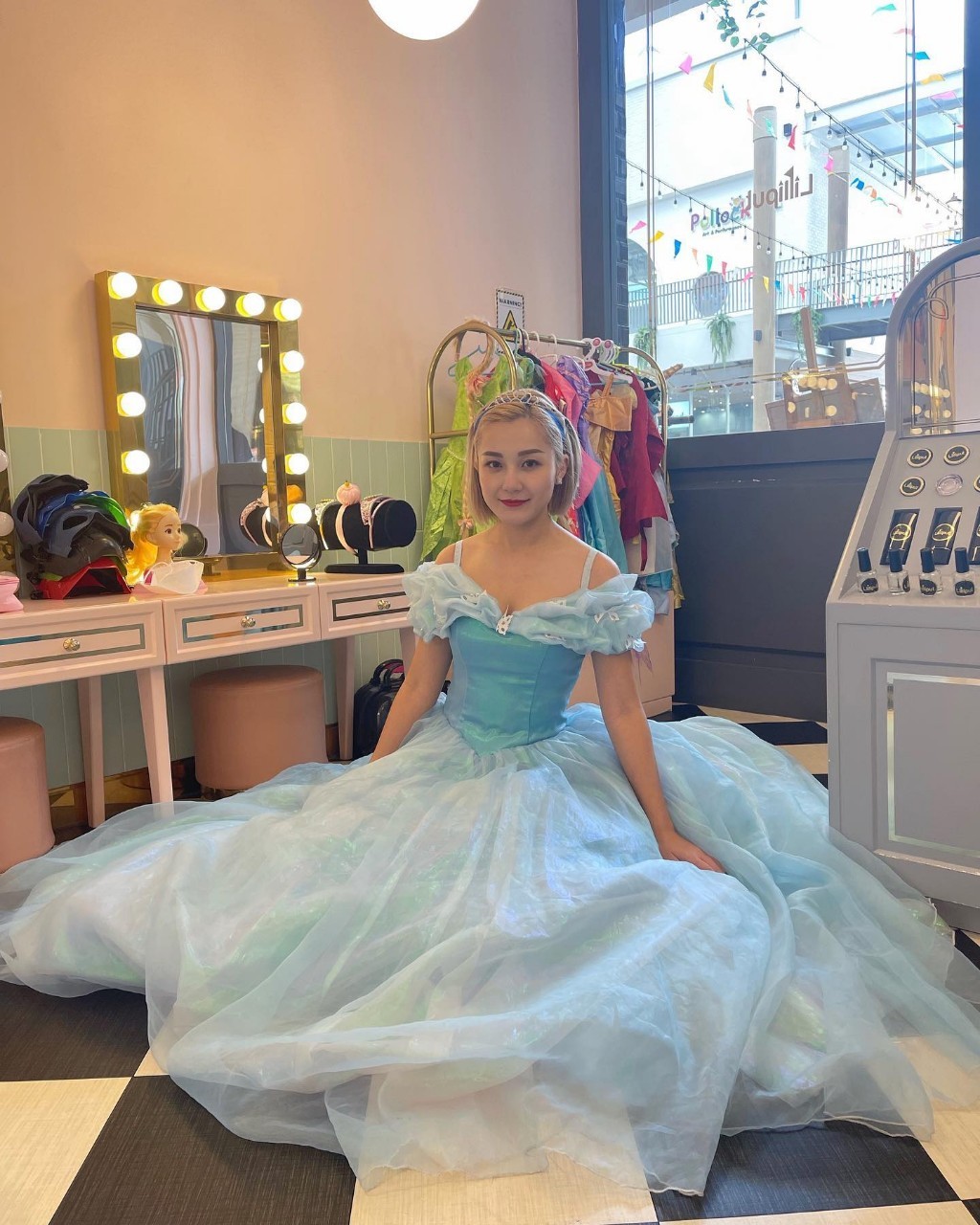 เอ็ม บุษราคัม