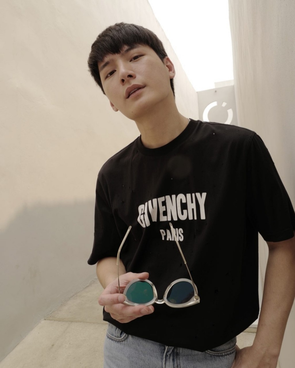 คริส พีรวัส