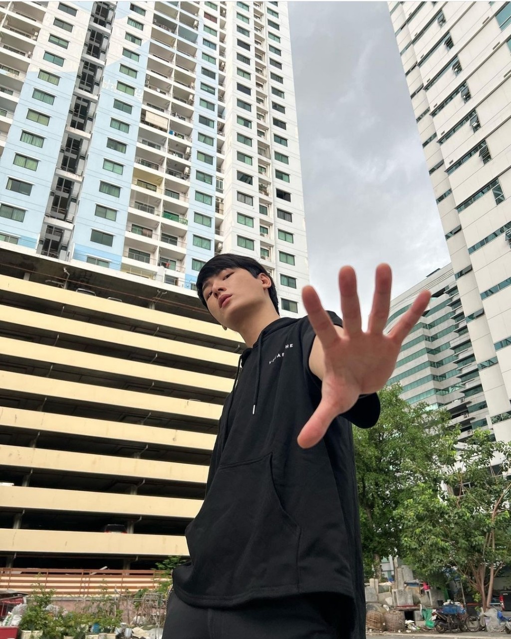 คริส พีรวัส