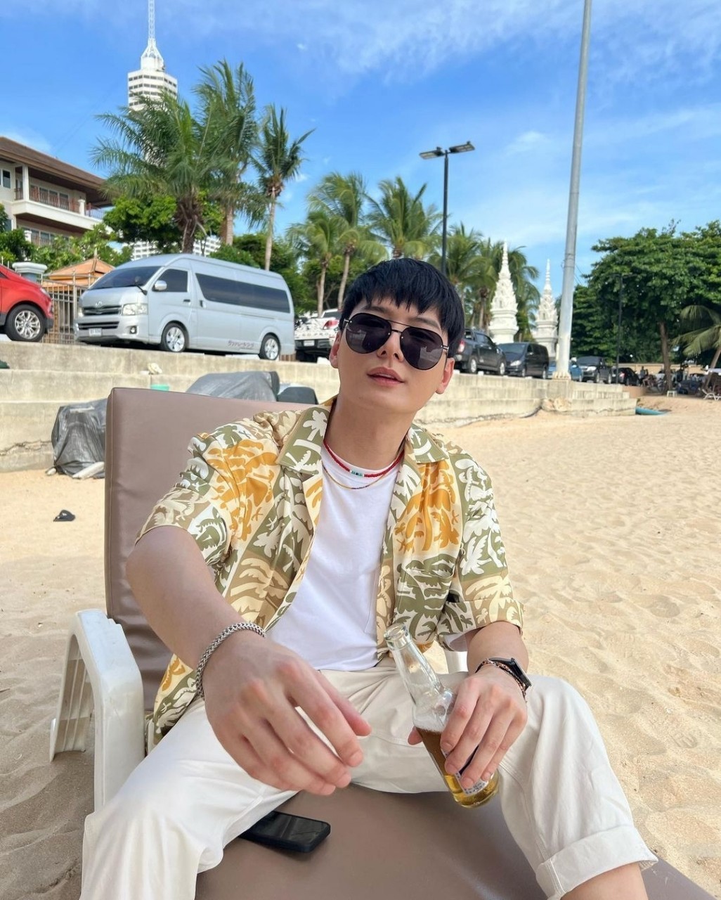 คริส พีรวัส