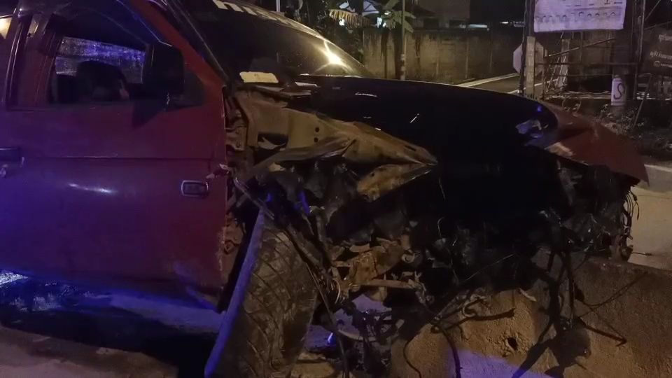 แท่งแบริเออร์เจ้ากรรมทำหนุ่มพูดไทยไม่ชัดฟันหัก 3 ซี่ @ ธานนท์ ตรีพลอักษร ระยอง