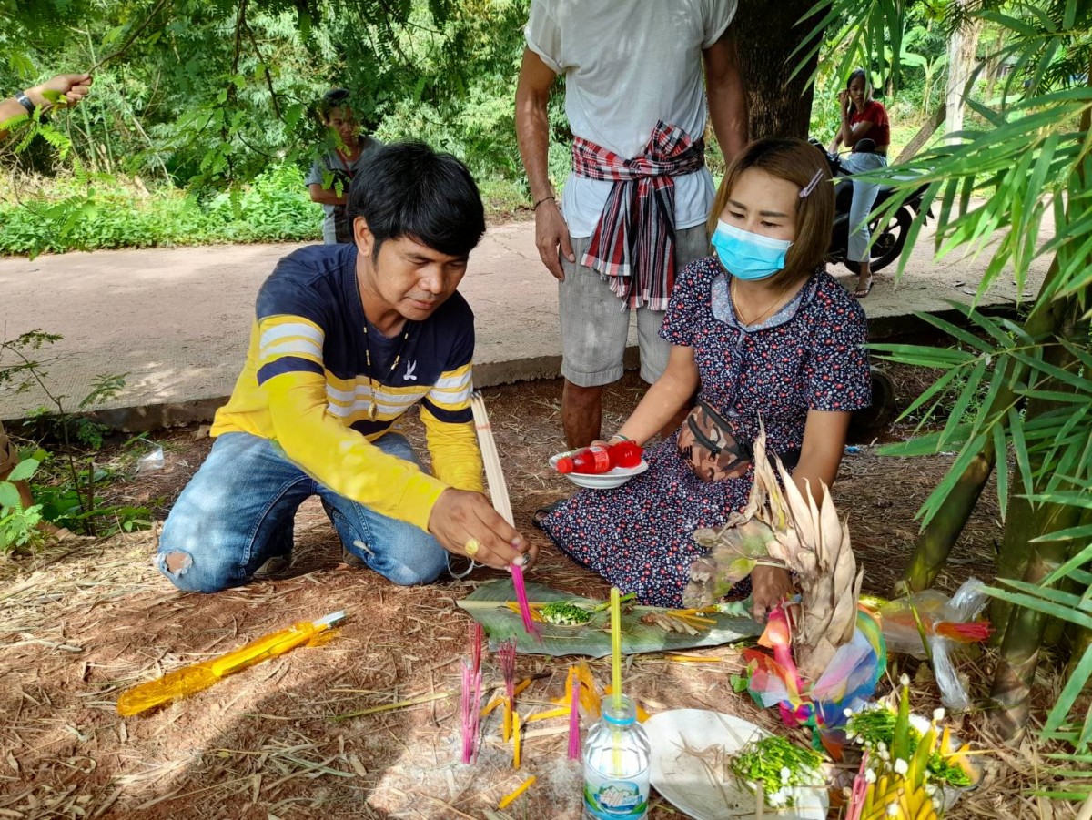 อุดรธานี270865 ฮือฮาหน่อไม้พญานาค คอหวยจุดธูปมงคลเห็นแล้วขนลุกเลขเดียวหัวกลับเลขที่บ้านตรงเลขที่บ้าน 339