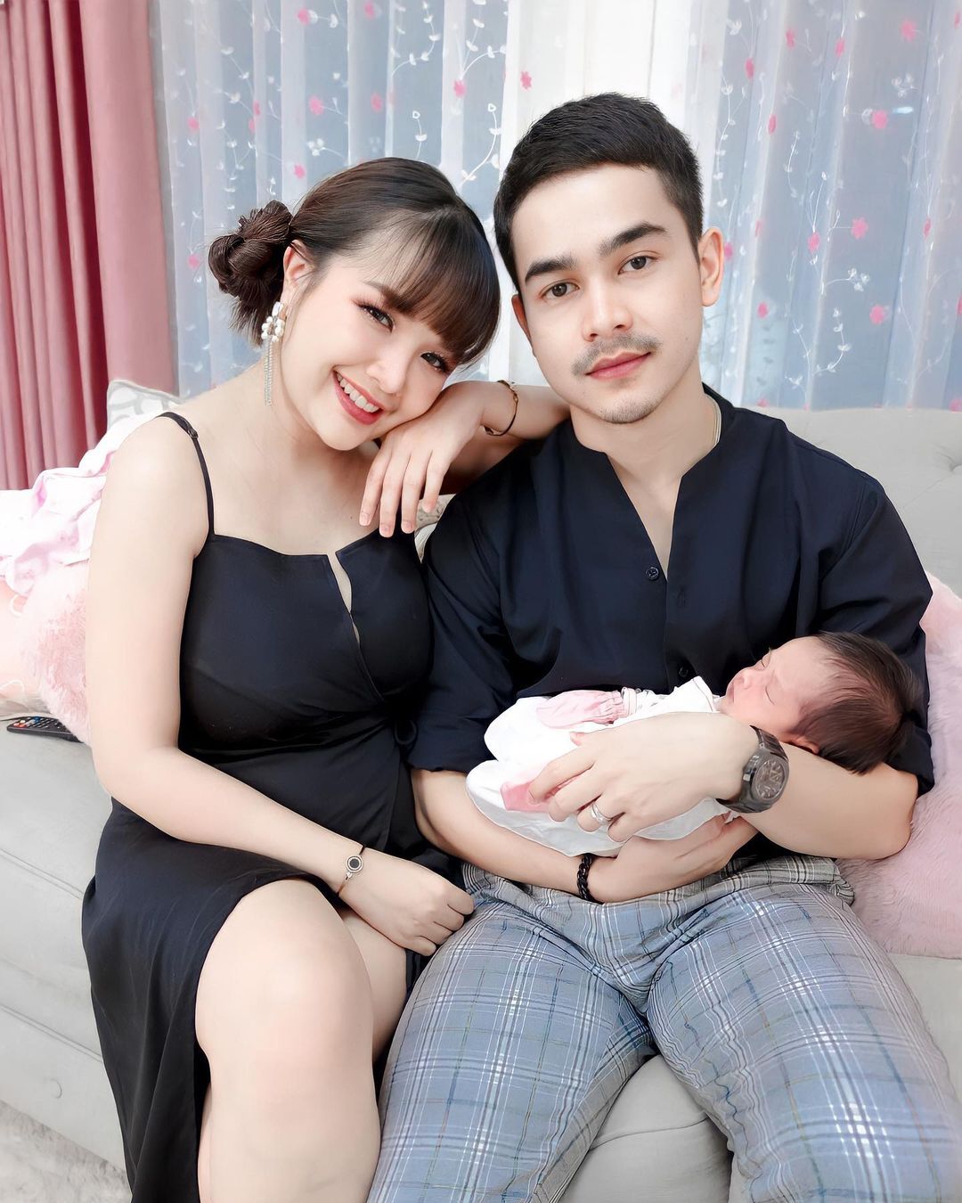 ยิว ฉัตรมงคล เจนนี่ รัชนก