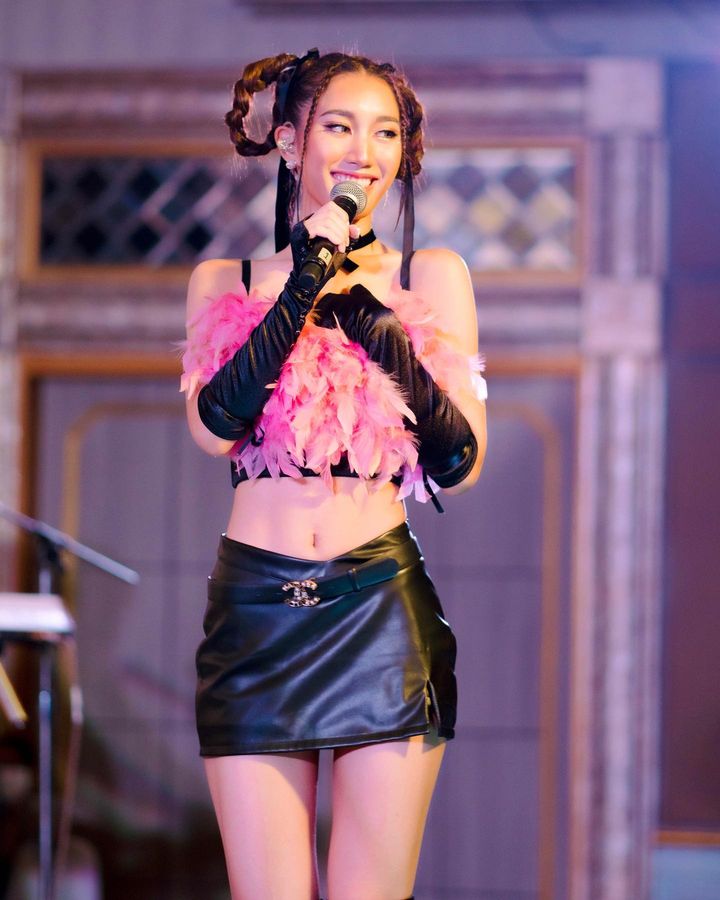 เบสท์ รักษ์วนีย์