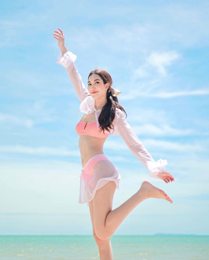 เบสท์ รักษ์วนีย์