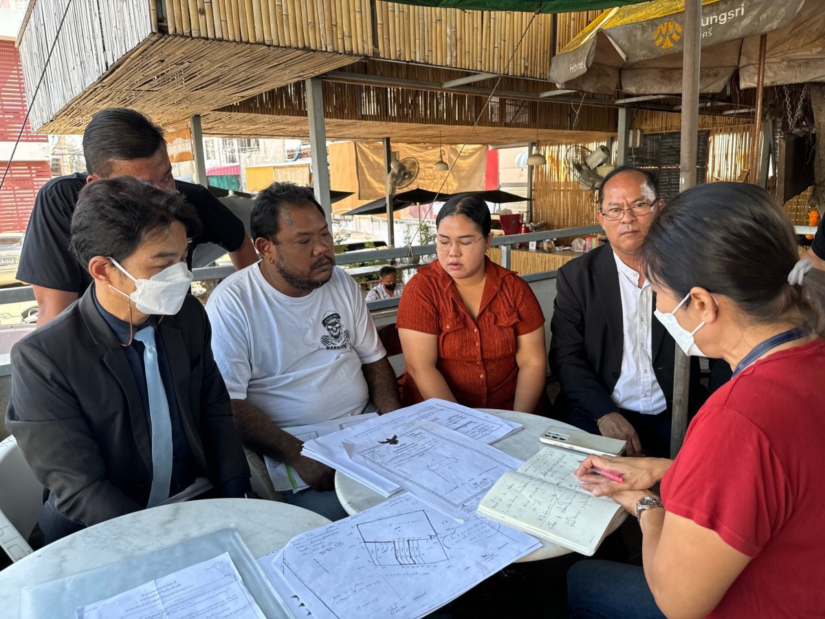 นนทบุรี หนุ่มใหญ่ติดคุก 6 ปี ถูกญาติหลอกแม่ป่วยมะเร็งเซ็นพินัยกรรม โกงมรดกเกือบ 200 ล้าน หอบหลักฐานร้องทนายดำเนินคดี