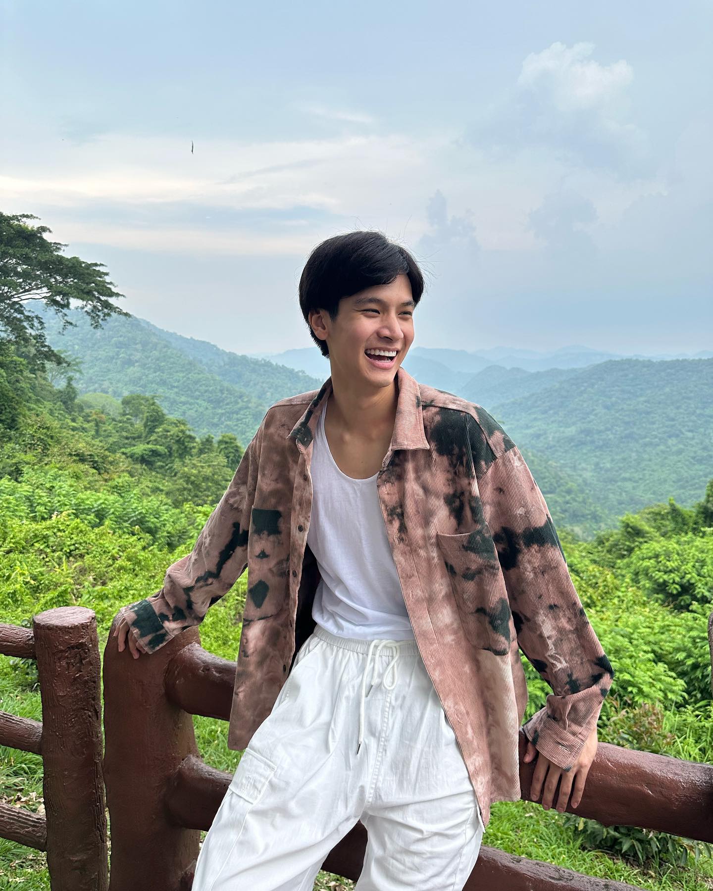 เฟรนด์ พีระกฤตย์