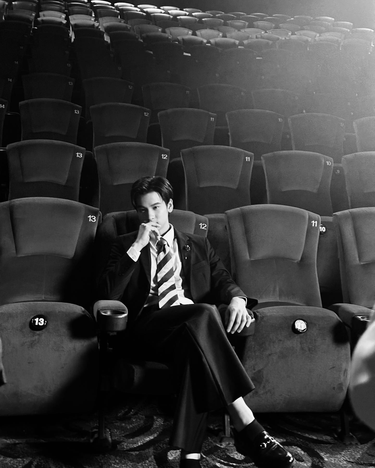 เฟรนด์ พีระกฤตย์