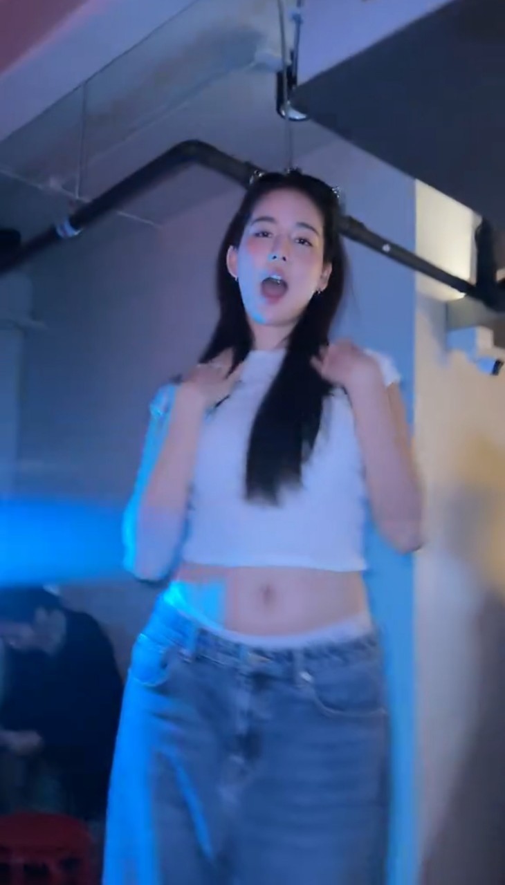 โบว์ เมลดา