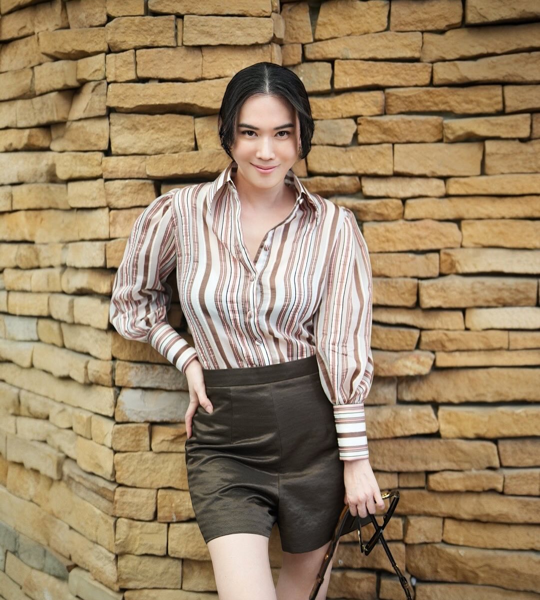 เมย์ เฟื่องอารมย์