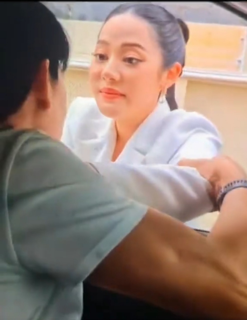 ไทด์ ทับทิม