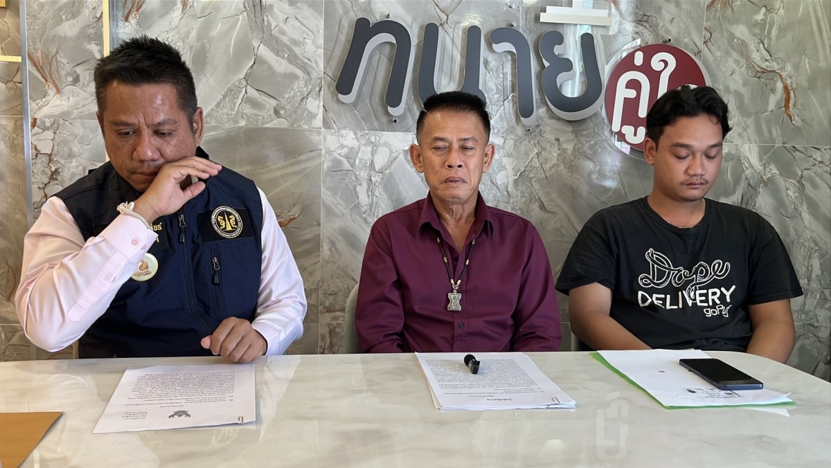 นนทบุรี พ่อร้องมูลนิธิดัง หลังพาลูกชายวัย 17 มีอาการปวดหัวรุนแรง ลุกนั่งไม่ได้ ส่งรพ.แต่พยาบาลบอกเป็นไมเกรนไล่กลับบ้าน สุดท้ายกับเป็นเส้นเลือดในสมองแตกนอนรอความตาย