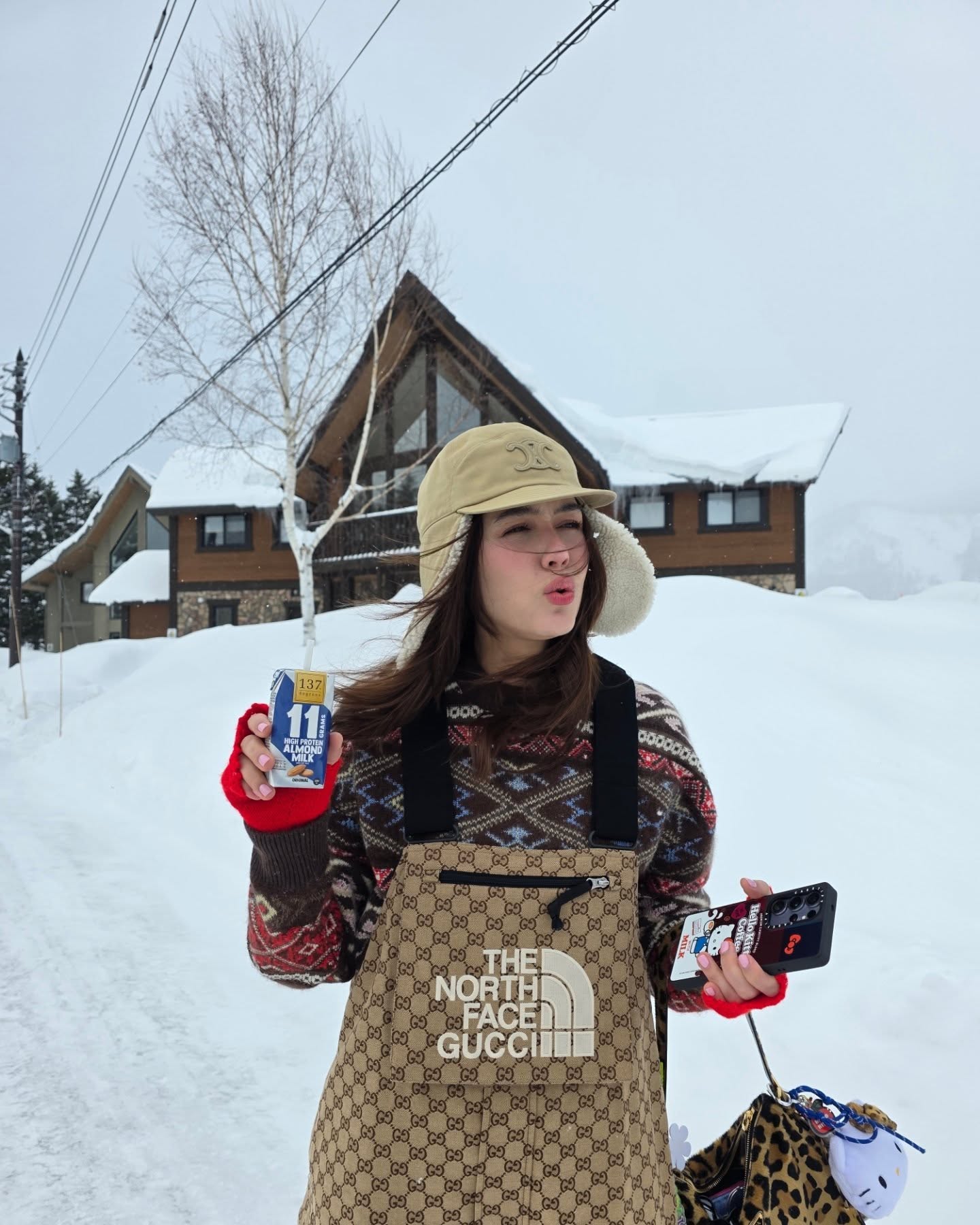 ชมพู่ อารยา