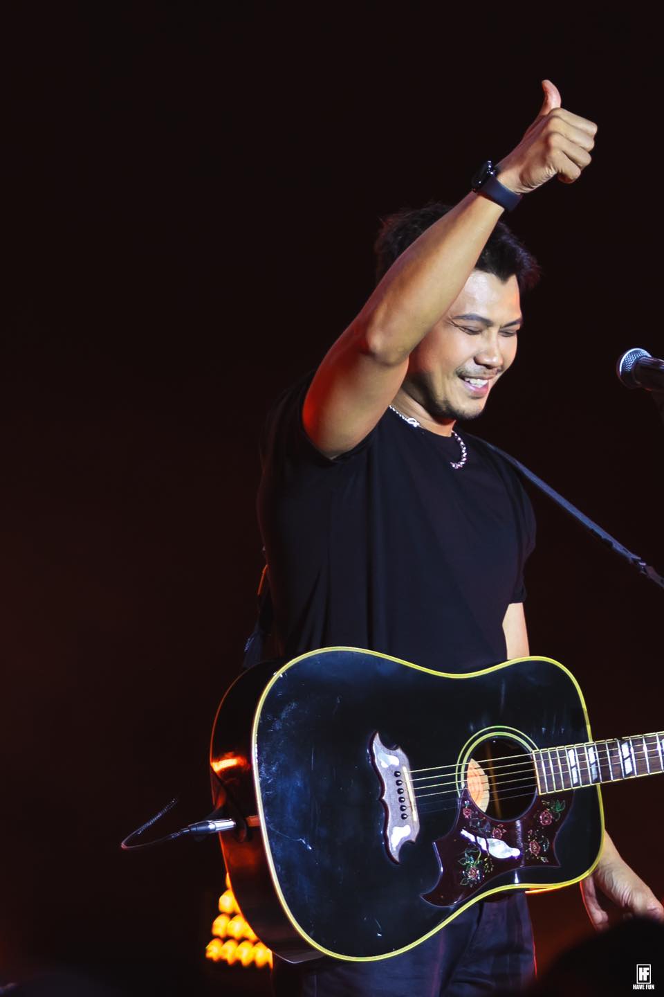 หนุ่ม กะลา