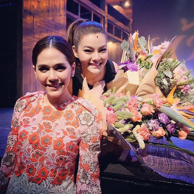 ชมพู่ ดิว