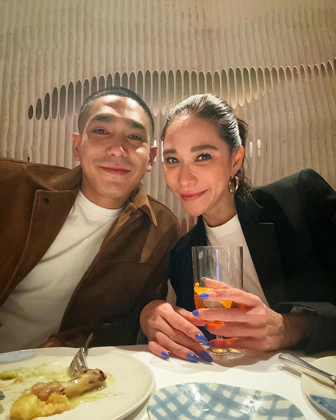 พลอย โต้ง