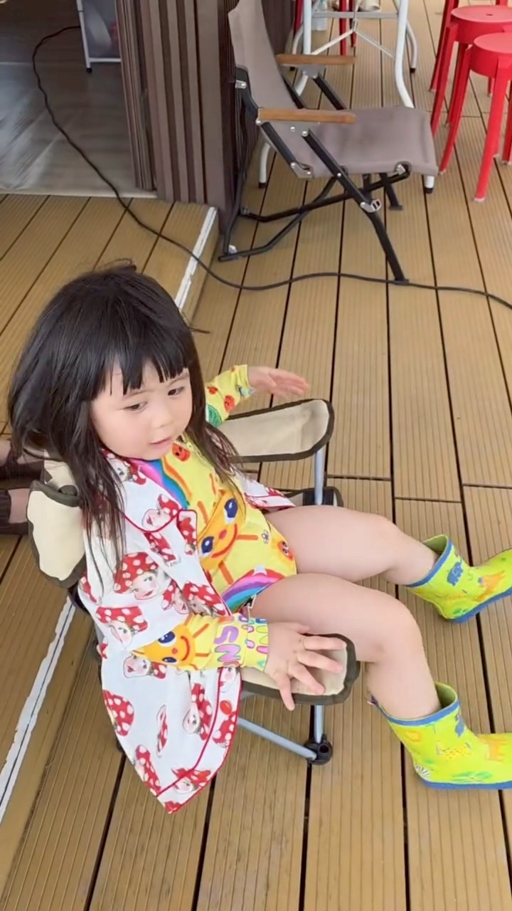 ชมพู่ อารยา