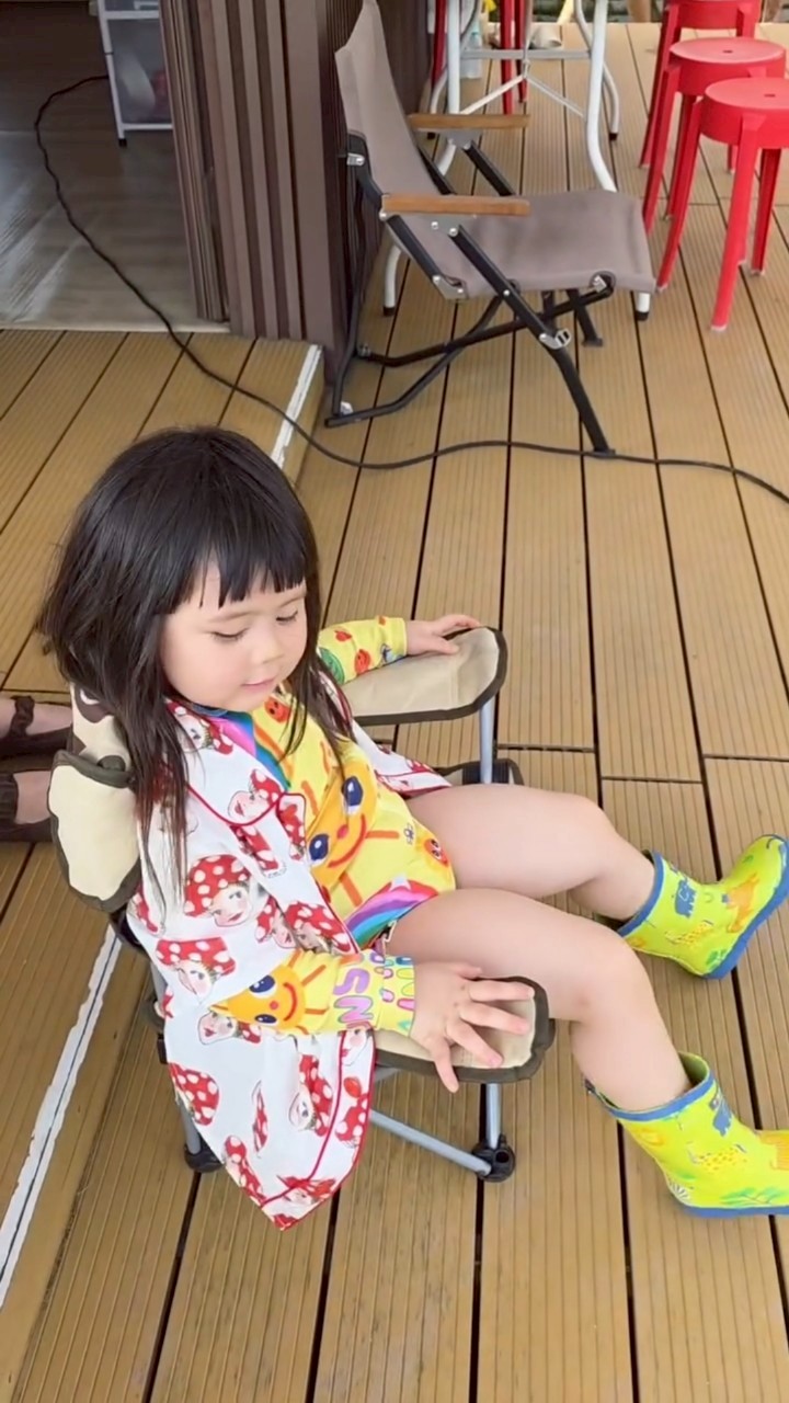 ชมพู่ อารยา