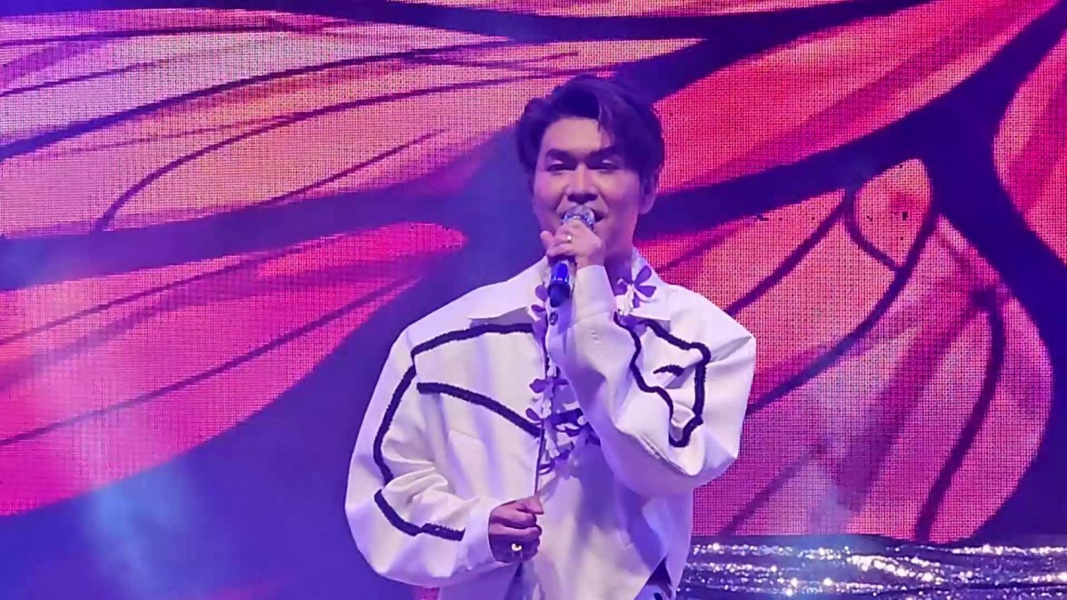 ราชบุรี- สาวนักธุรกิจจ้างลิเกดัง กุ้ง-จิ้งหรีดขาว ถวายหลวงพ่อโตหลังได้116ล้านบาท คอหวยส่องเลขเด็ด