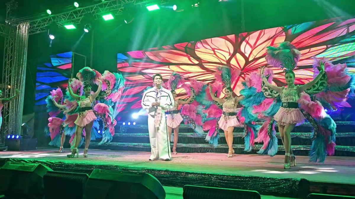 ราชบุรี- สาวนักธุรกิจจ้างลิเกดัง กุ้ง-จิ้งหรีดขาว ถวายหลวงพ่อโตหลังได้116ล้านบาท คอหวยส่องเลขเด็ด