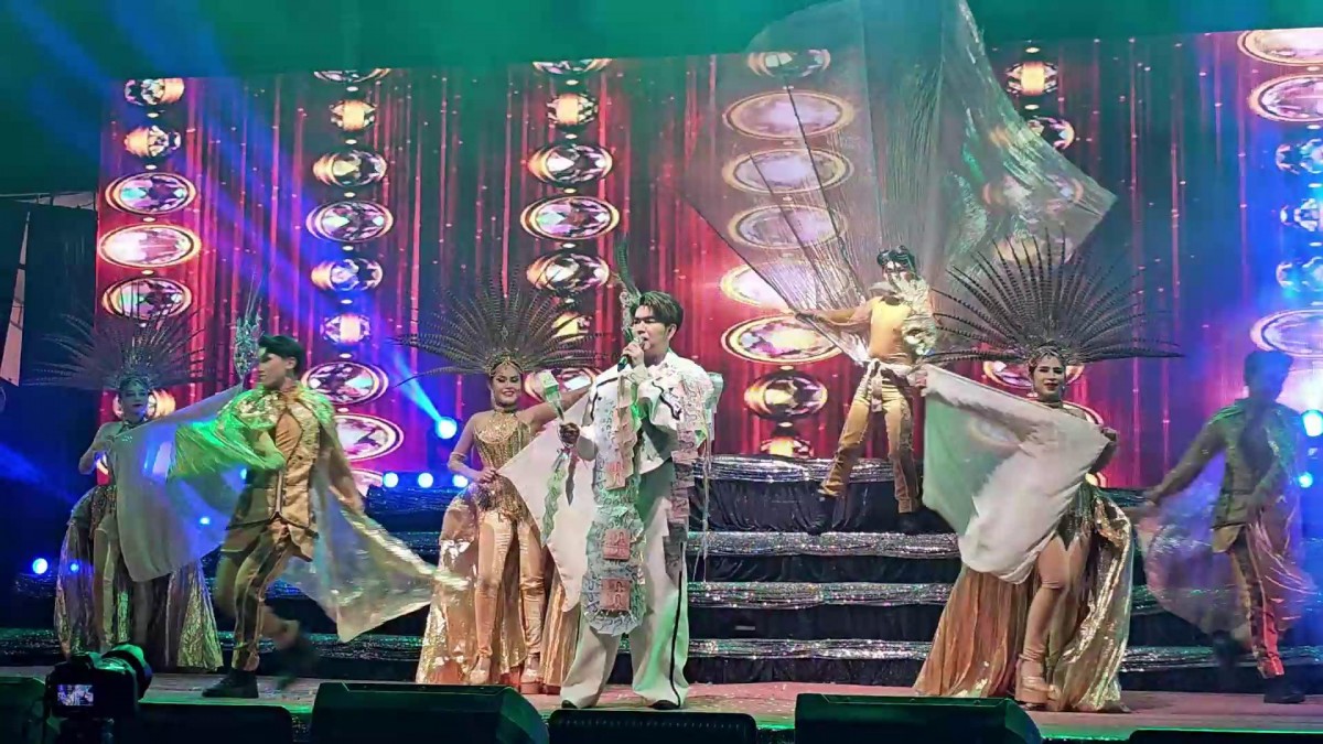 ราชบุรี- สาวนักธุรกิจจ้างลิเกดัง กุ้ง-จิ้งหรีดขาว ถวายหลวงพ่อโตหลังได้116ล้านบาท คอหวยส่องเลขเด็ด