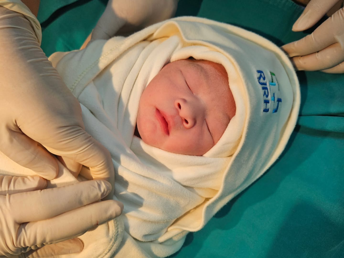 นิกกี้ ณฉัตร