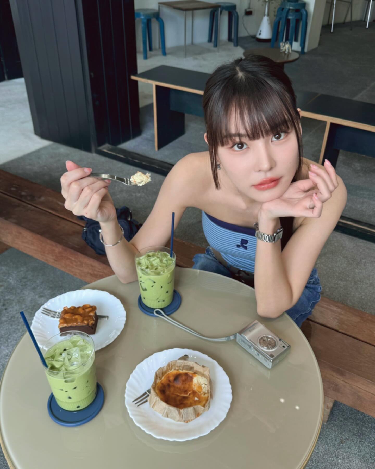 กระปุก พลอยนิรา