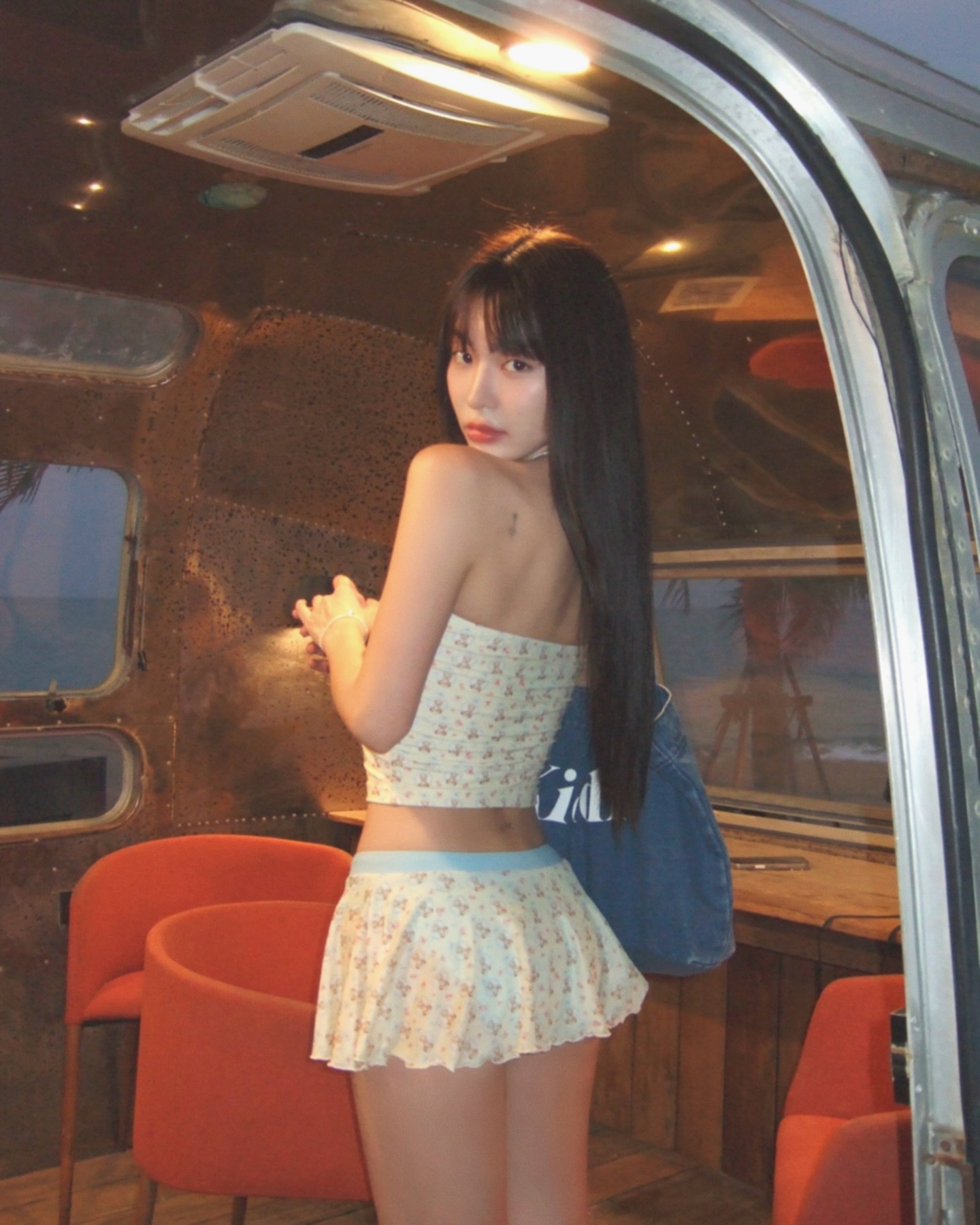 กระปุก พลอยนิรา