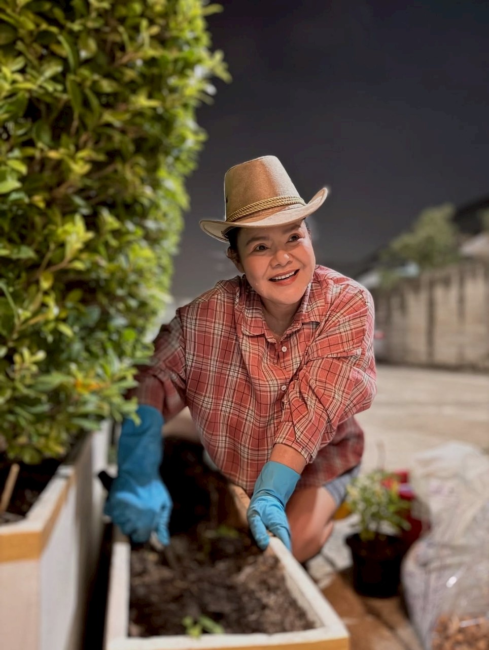 ฮาย อาภาพร