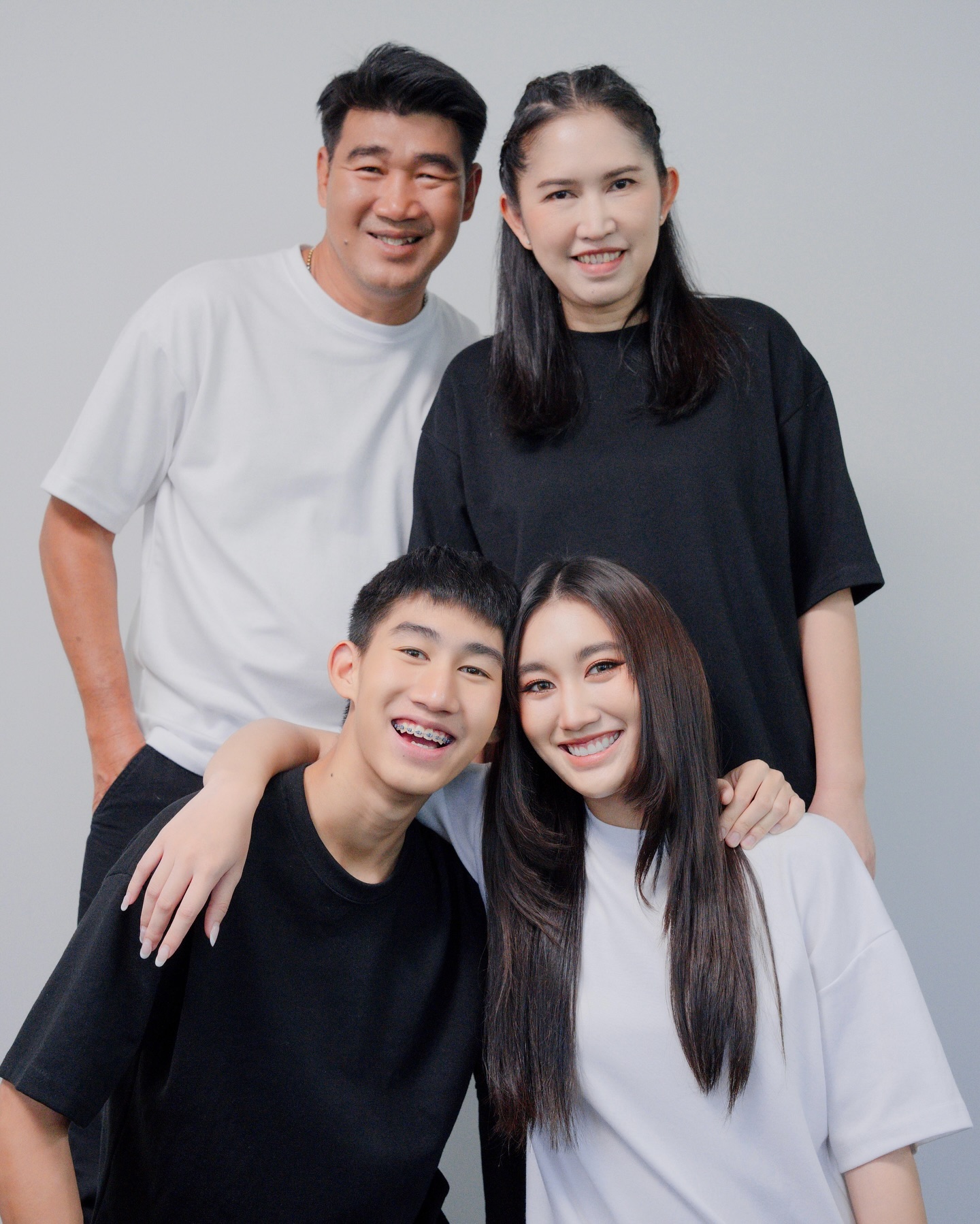 เบสท์ คำสิงห์