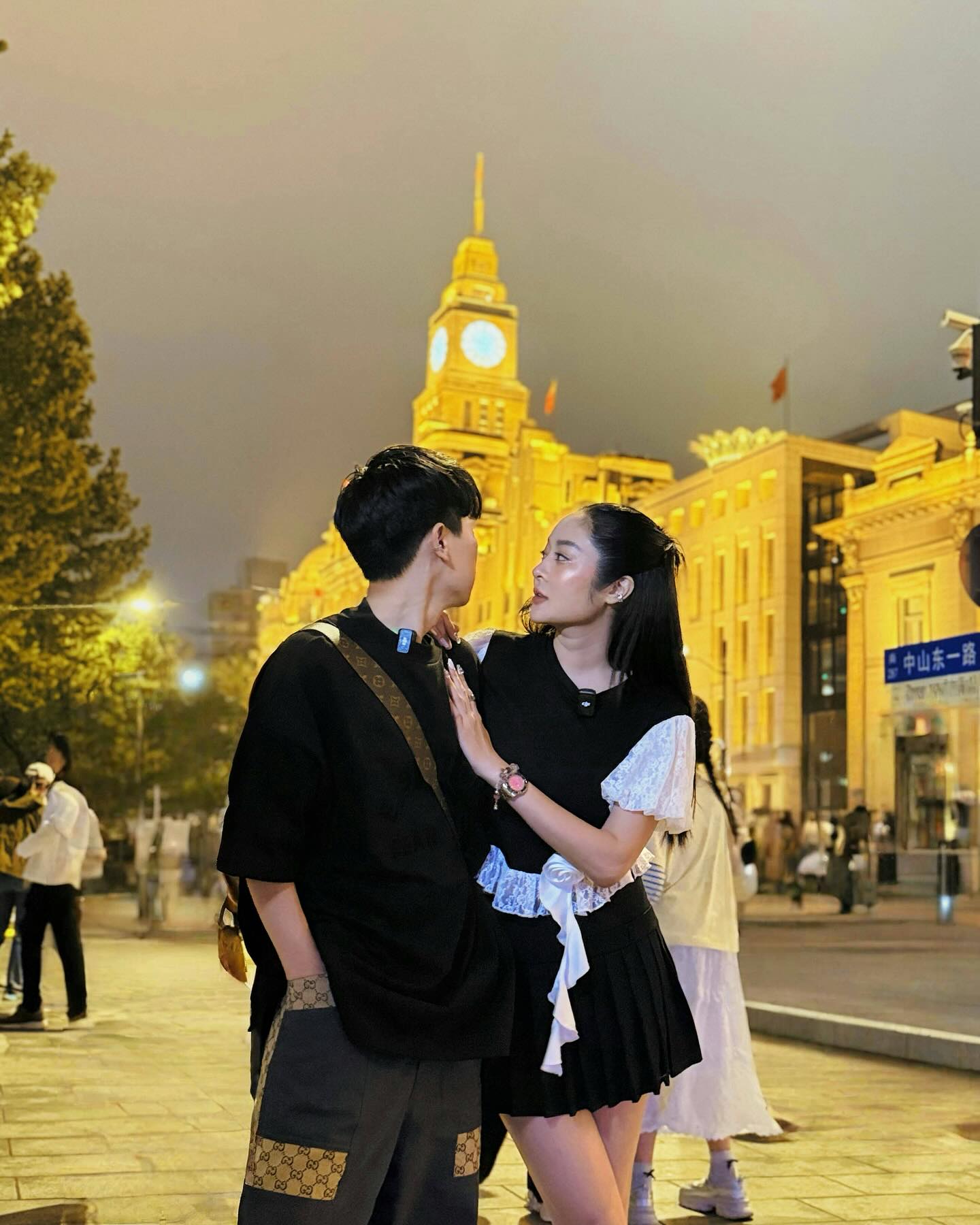 แก้มบุ๋ม พีท