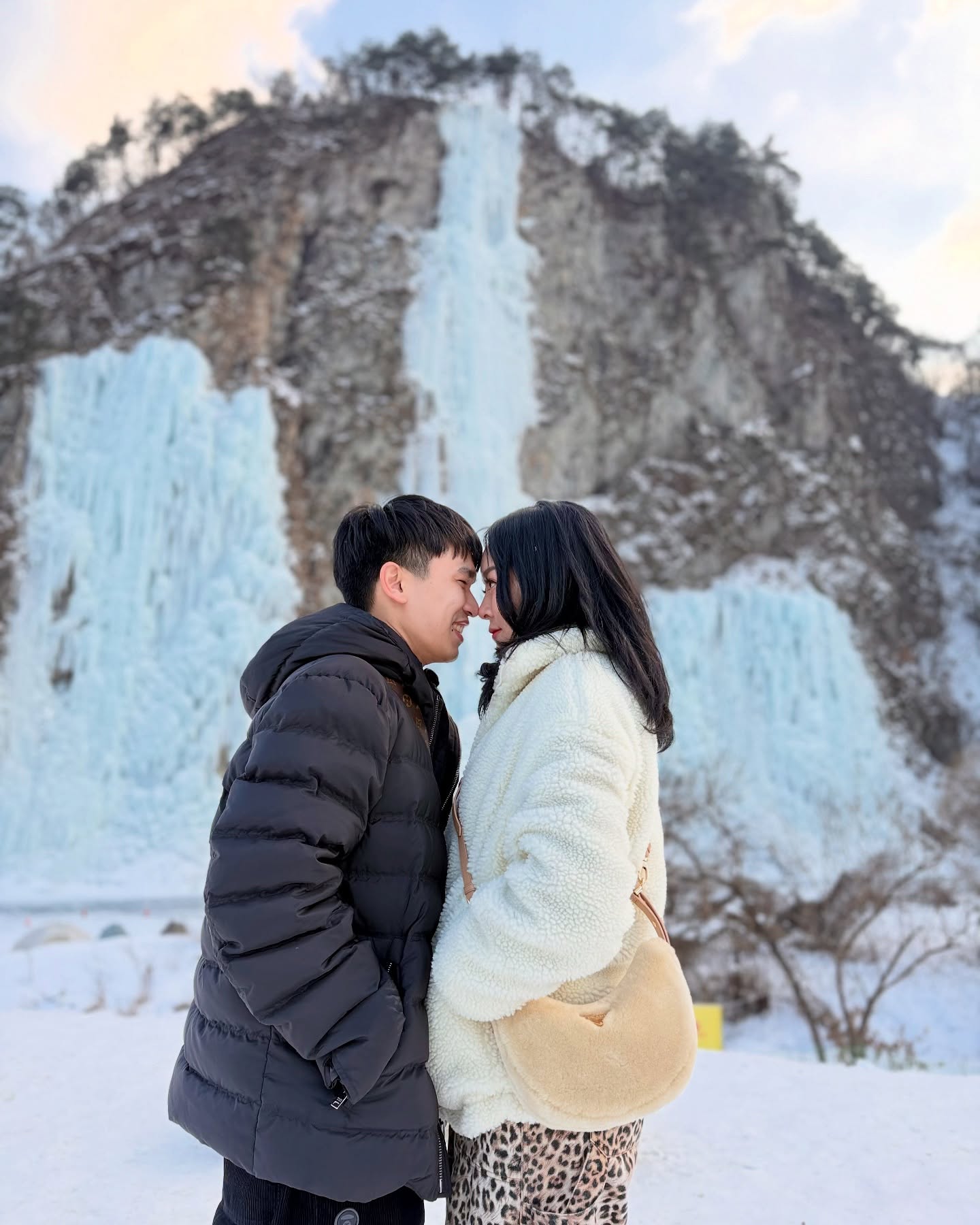 แก้มบุ๋ม พีท