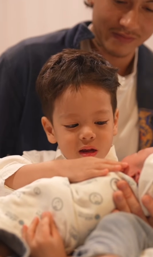 กวินท์ ปุ้มปุ้ย