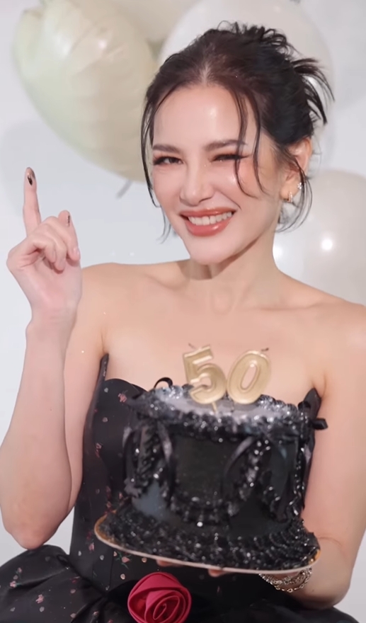 อ้อม พิยดา