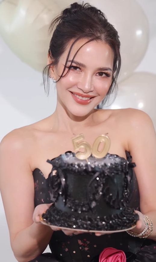 อ้อม พิยดา