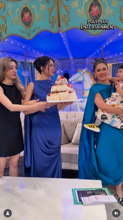 ชมพู่ อารยา