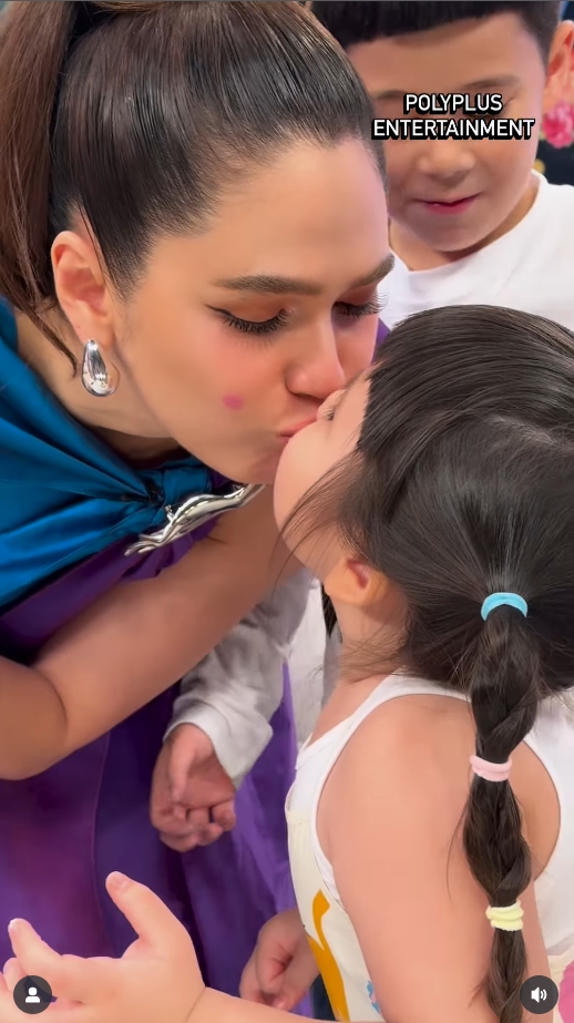 ชมพู่ อารยา