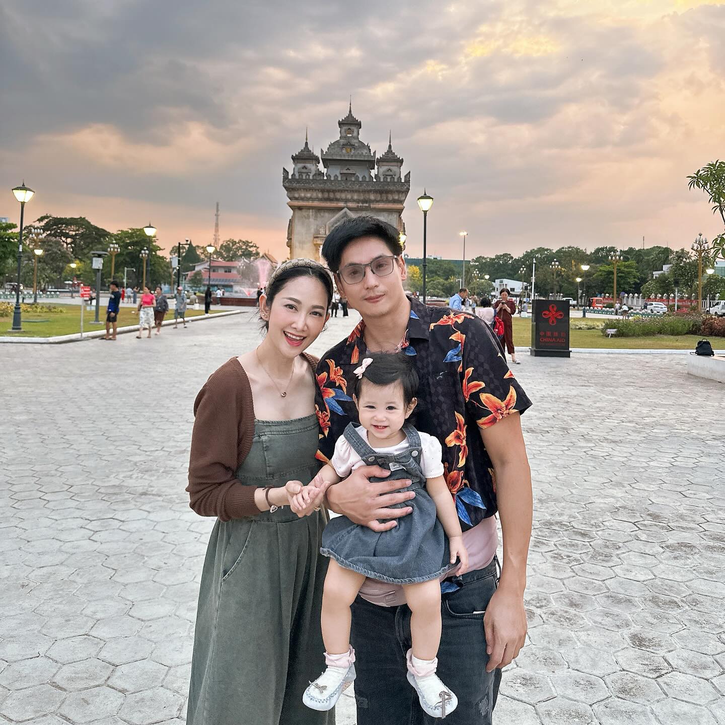 น้องพราวตะวัน