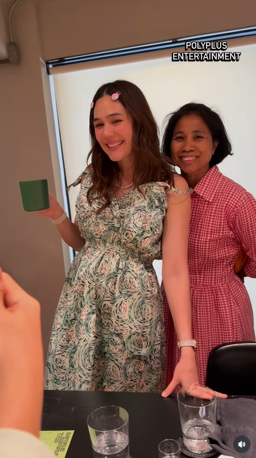 ชมพู่ อารยา