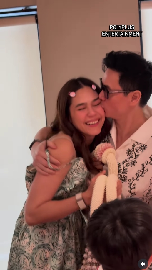 ชมพู่ อารยา