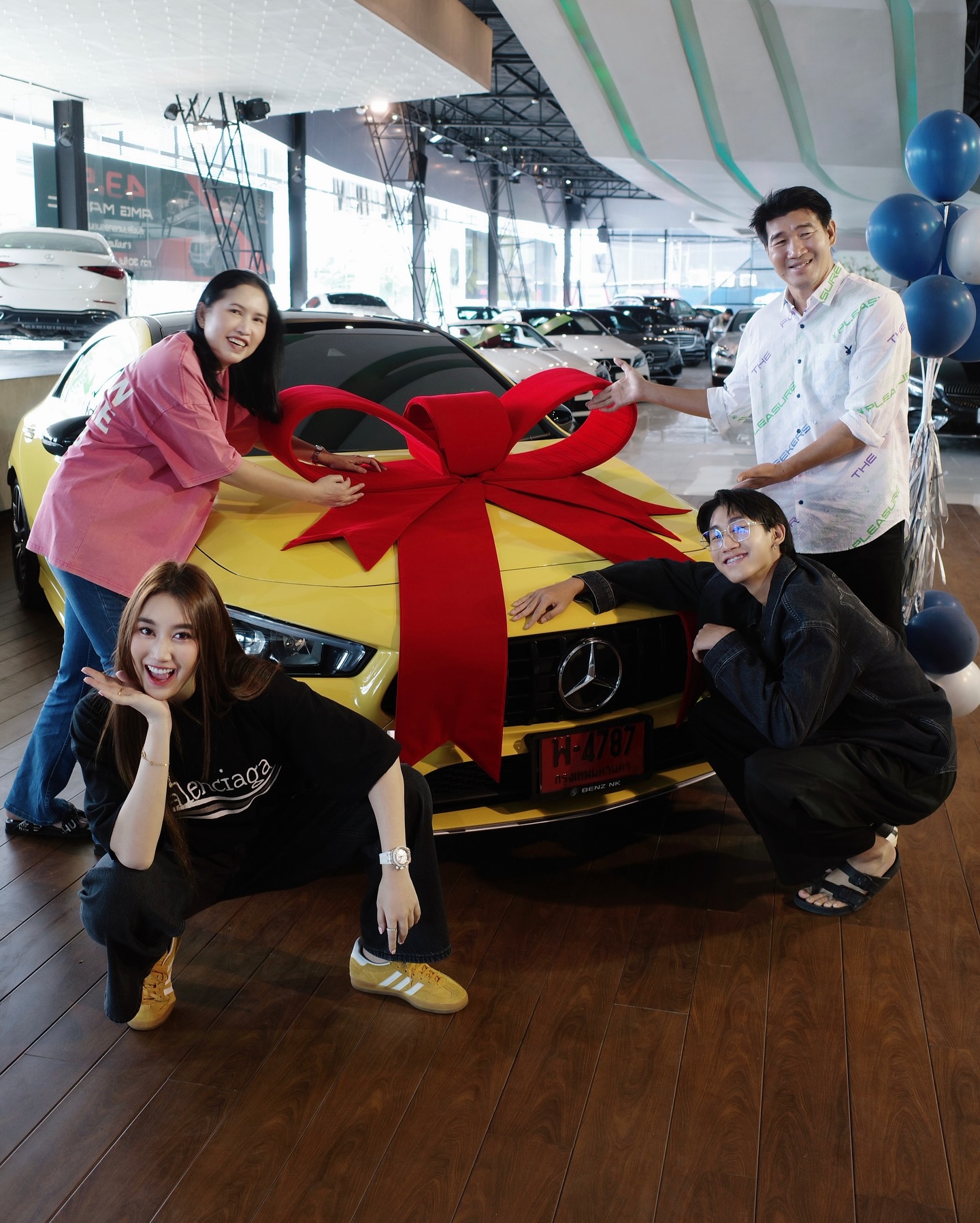 เบสท์ รักษ์วนีย์