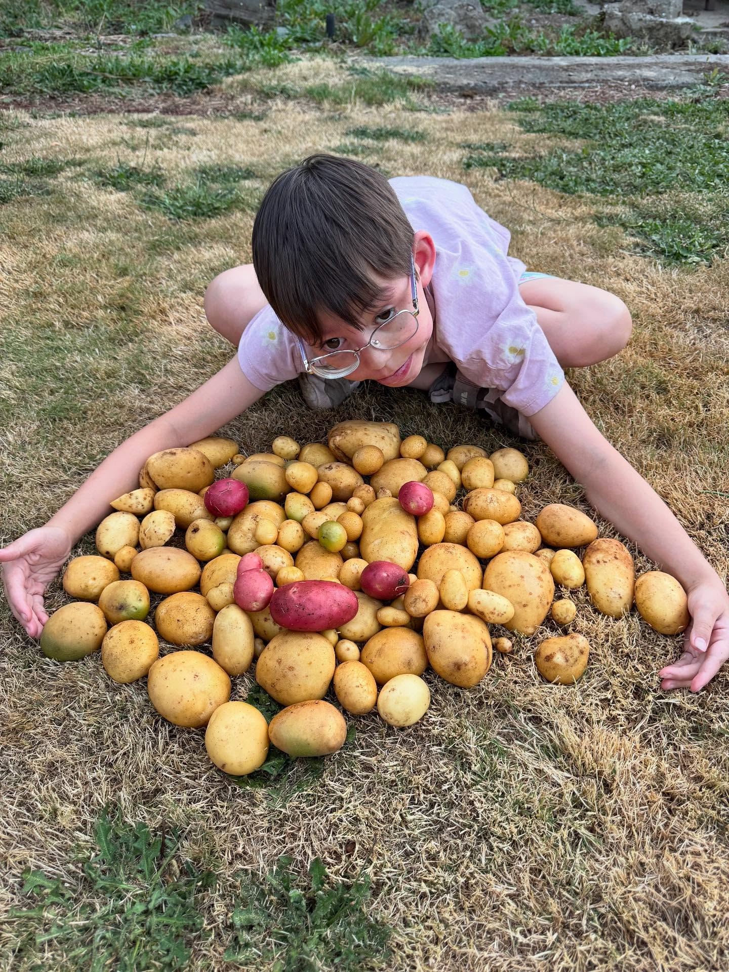 อุ้ม สิริยากร