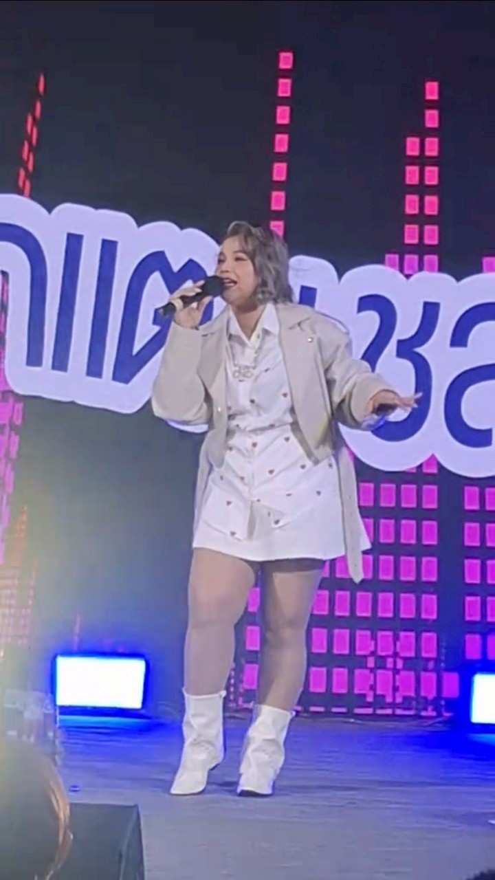 ตั๊กแตน ชลดา