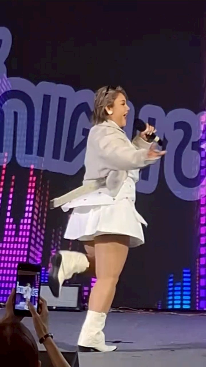 ตั๊กแตน ชลดา