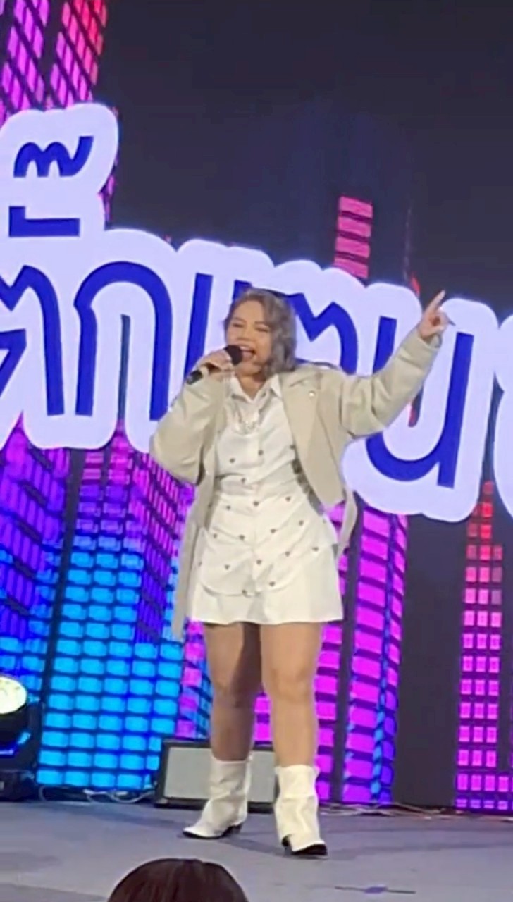 ตั๊กแตน ชลดา